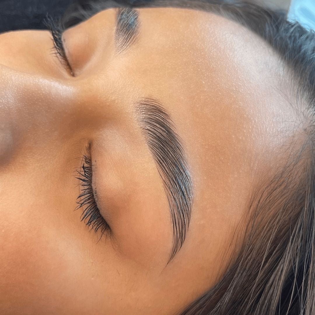 Formation en présentiel : « Browlift + Restructuration sans épilation » - ACM BEAUTY